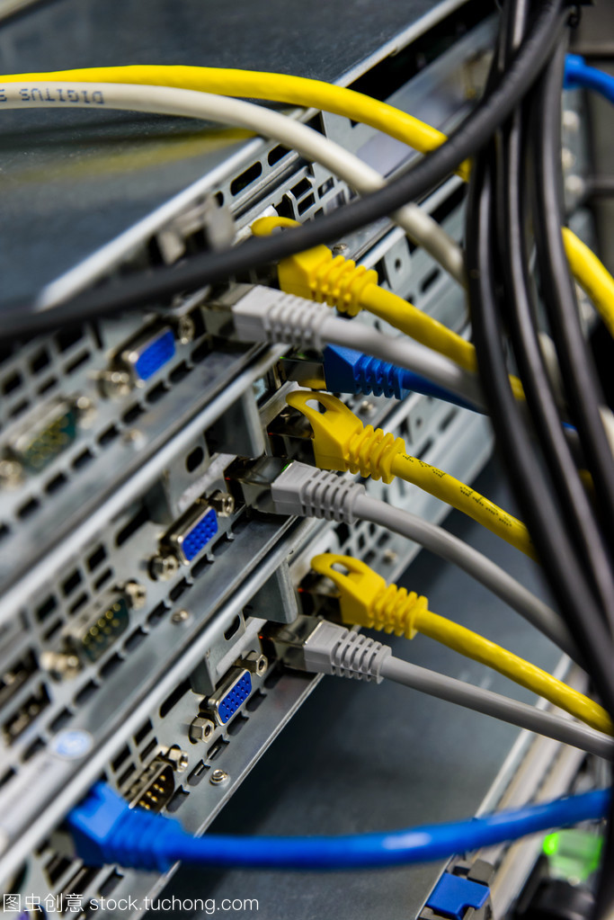 網(wǎng)絡(luò)交換機與以太網(wǎng)電纜在汽車配件中的應(yīng)用與前景